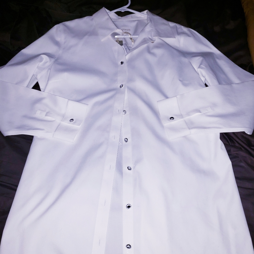 Chicos size 1 NWT BLOUSE